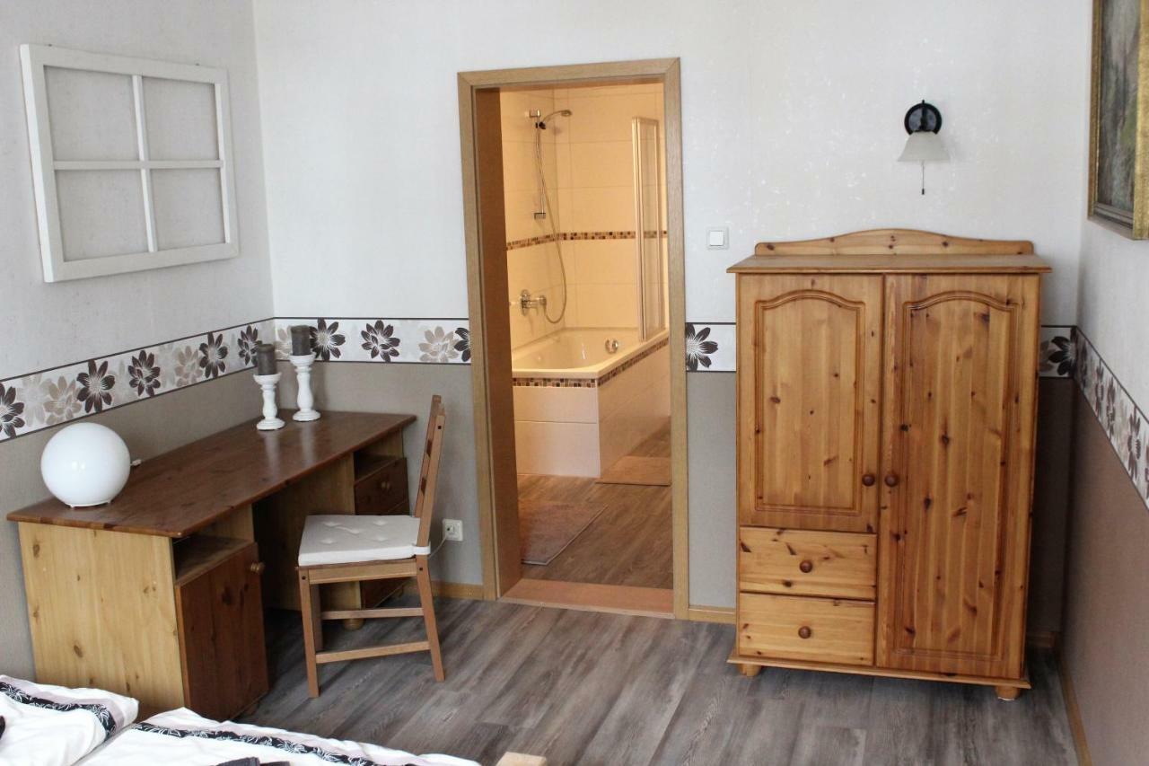 Ferienwohnung Schwarz Benshausen Exterior foto