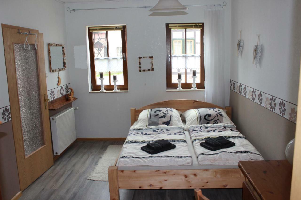Ferienwohnung Schwarz Benshausen Exterior foto
